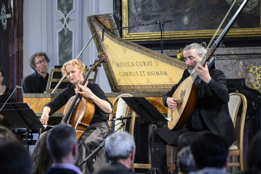Apollón & Dionýsos<br>© Petra Hajská